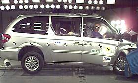 Chrysler Grand Voyager crash test picture