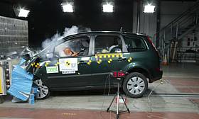 Ford Focus C-MAX crash test picture