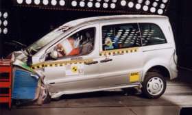 Mercedes-Benz Vaneo crash test picture