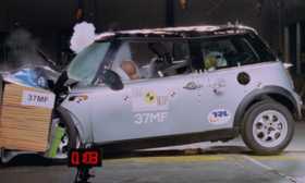 MINI Mini crash test picture