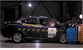 Toyota Avensis crash test picture