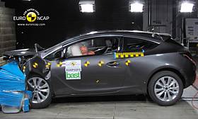 Vauxhall Astra GTC crash test picture