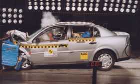 Vauxhall Vectra crash test picture