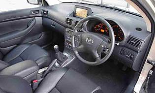 toyota avensis 2005 isofix