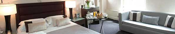 Hotel rooms in Great Britain - a luxury hotel room with breakfast