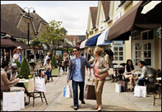 Chic outlet shopping