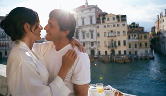 Happy couple in Venice