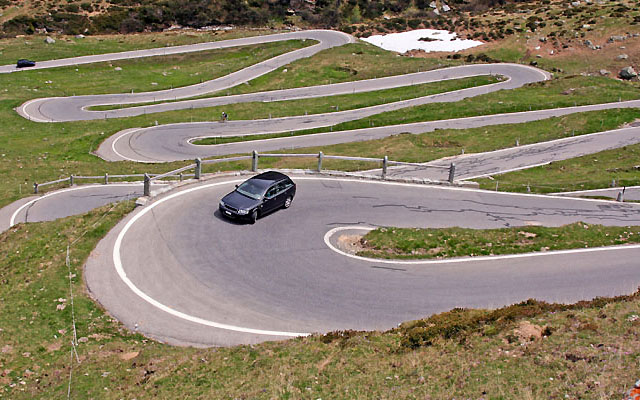 Mountain pass hairpins Mountain pass hairpins
