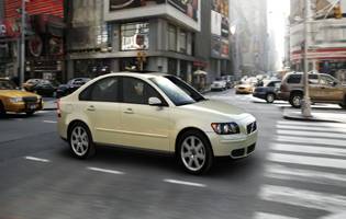 picture of volvo s40 side