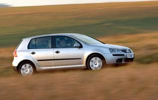 picture of volkswagen golf in action