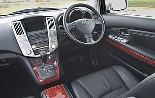 picture of lexus rx300 interior