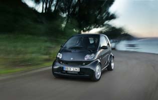 picture of smart fortwo from the front