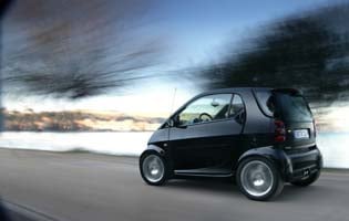 picture of smart fortwo from the rear