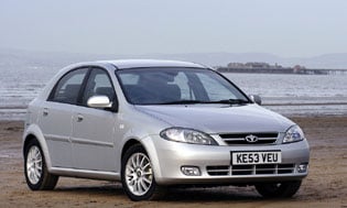 picture of daewoo lacetti from the front