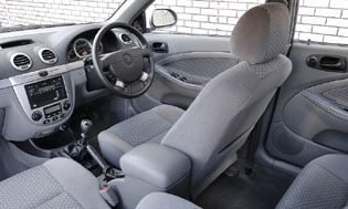 picture of daewoo lacetti interior