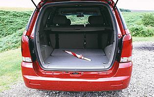 picture of ssangyong Rexton boot