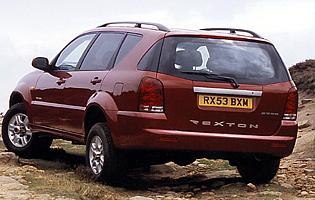 picture of ssangyong Rexton from the rear