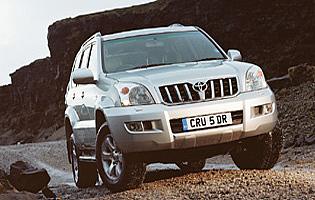 picture of Toyota land cruiser from the front