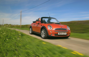 picture of mini convertible from the front