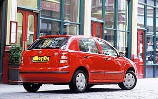 picture of skoda fabia from the rear