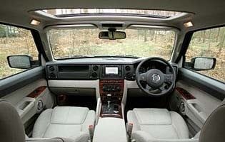 picture of commander interior