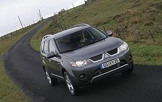 Car Reviews Mitsubishi Outlander 2 0 Di D Warrior The