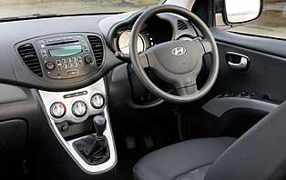 Car Reviews Hyundai I10 1 1 Classic The