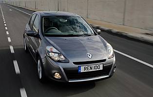 Car Reviews Renault Clio 1 2 Tce 100 Dynamique 5 Door The