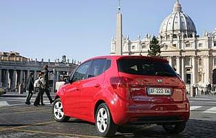 Car Reviews Kia Venga 1 4 Crdi Venga 2 Ecodynamics The