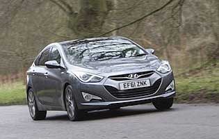 Car Reviews Hyundai I40 1 7 Crdi 136 Blue Drive Style 4dr The
