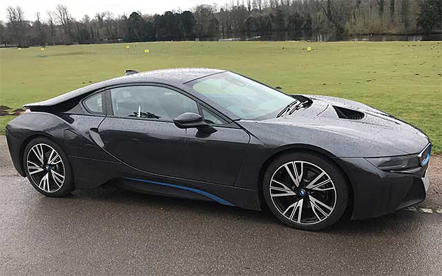 Bmw i 8 side