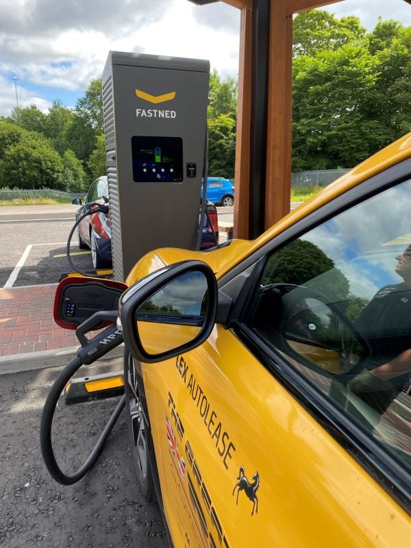 Ev fastned charging 1