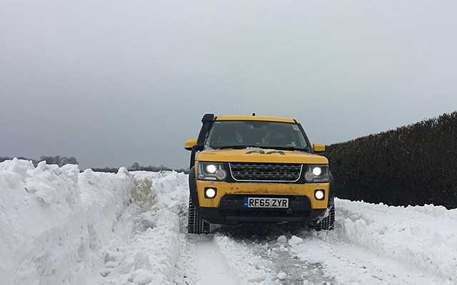 Land rover hampshire snow