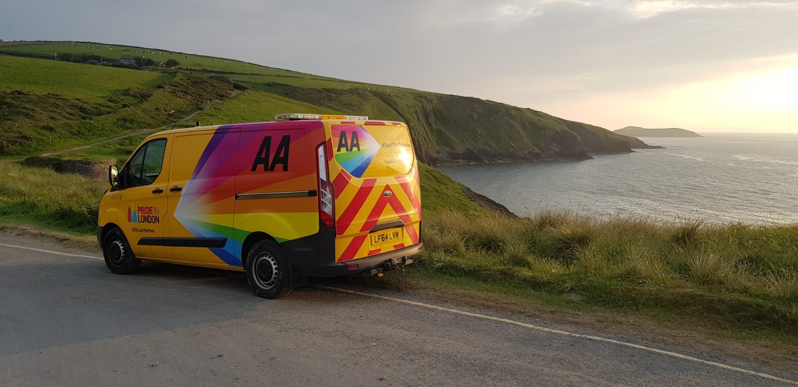 Pride van 1600x 777