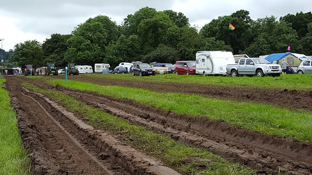 Mud carpark chris p