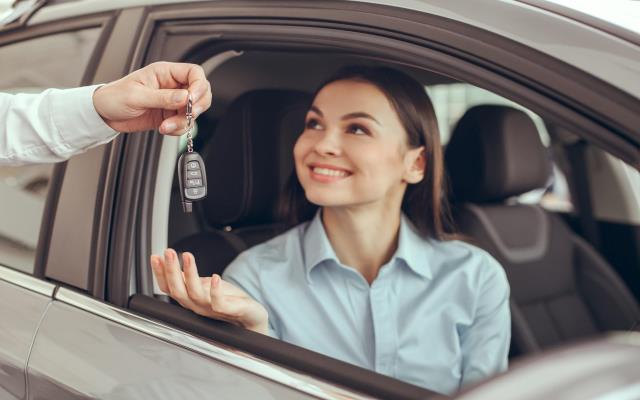Driving someone else's car and car insurance | AA Insurance